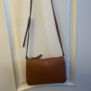 Tan Kate Spade crossbody purse